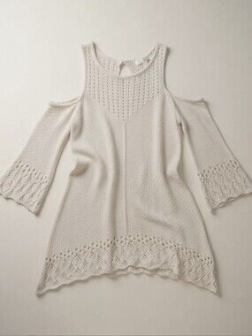 LC Lauren Conrad Cream Knit Lace Hem Cold‑Shoulder Asymmetrical Tunic – Size XS